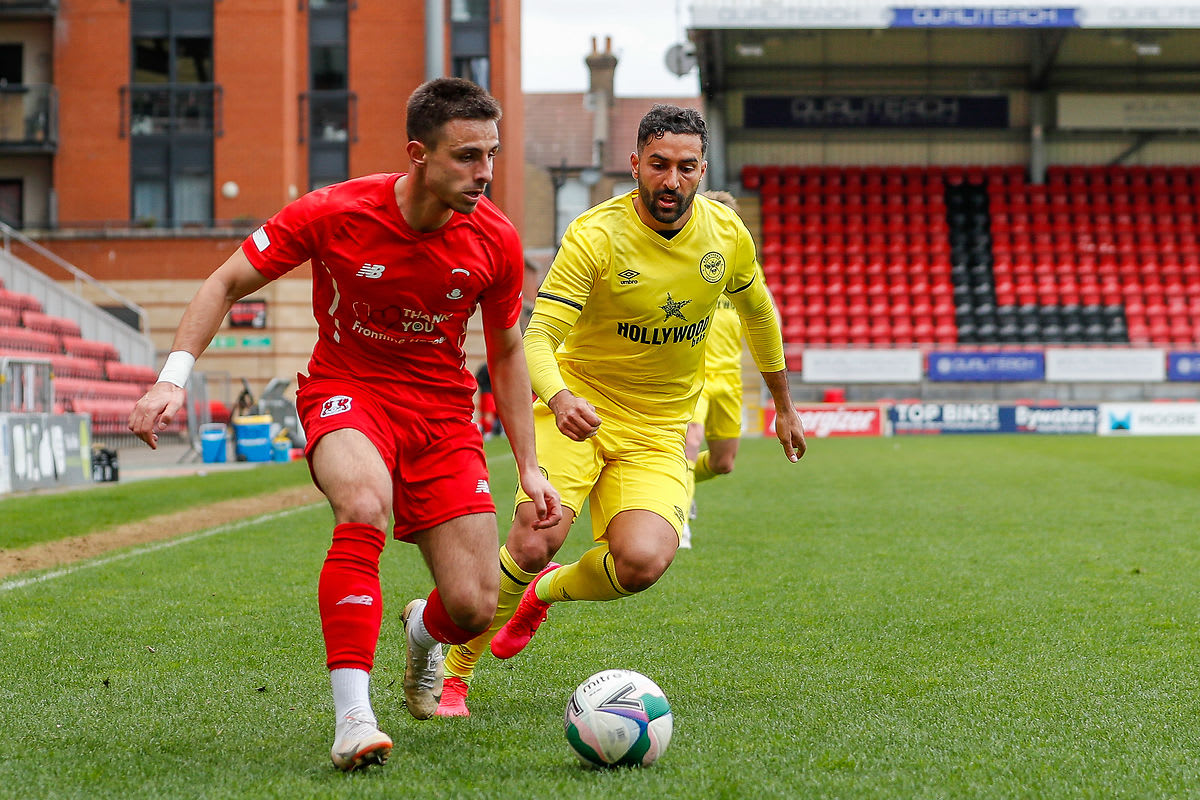 https://www.brentfordfc.com/siteassets/images/football/2021-22/first-team-games/20220405---orient-bcd/20220405-121951-98-0100.jpg