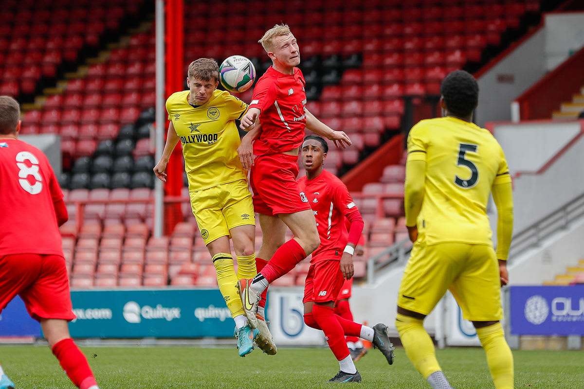 https://www.brentfordfc.com/siteassets/images/football/2021-22/first-team-games/20220405---orient-bcd/20220405-123307-56-0100.jpg