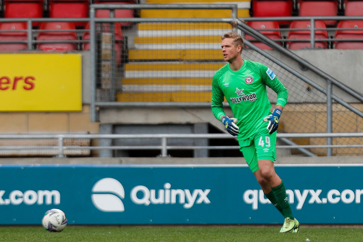 https://www.brentfordfc.com/siteassets/images/football/2021-22/first-team-games/20220405---orient-bcd/20220405-130437-74-0100.jpg