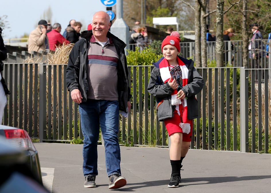 https://www.brentfordfc.com/siteassets/images/football/2021-22/non-match/20220410---west-ham-fans/20220410-132238-1084.jpg