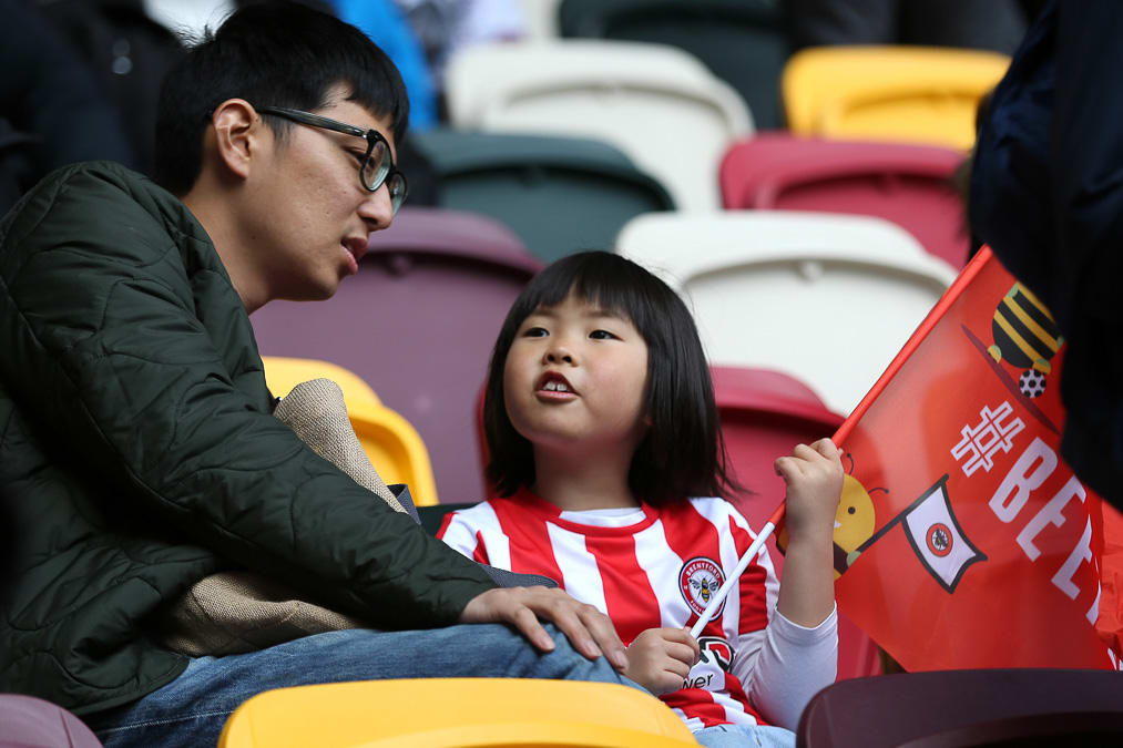 https://www.brentfordfc.com/siteassets/images/football/2021-22/non-match/20220410---west-ham-fans/20220410-134920-1104.jpg