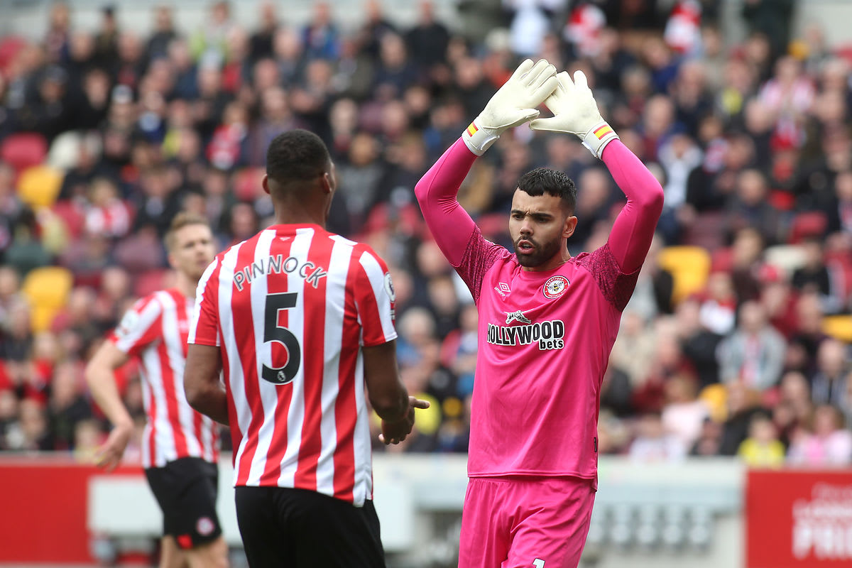 https://www.brentfordfc.com/siteassets/images/football/2021-22/first-team-games/20220410---west-ham/20220410-144709-0100.jpg