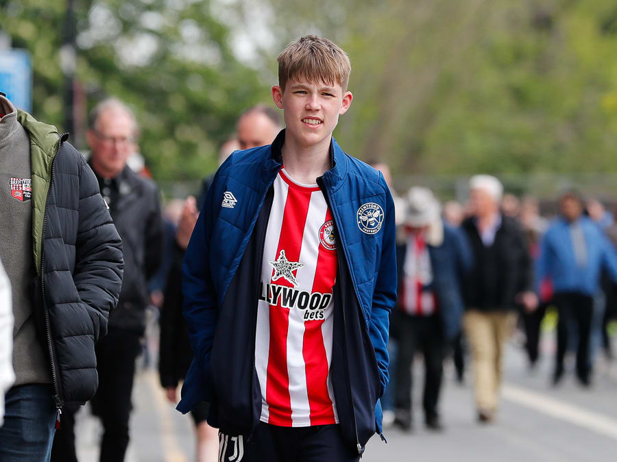 https://www.brentfordfc.com/siteassets/images/football/2021-22/non-match/20220423---tottenham-fans/20220423-155429-1023.jpg
