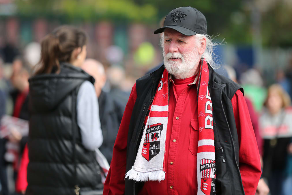 https://www.brentfordfc.com/siteassets/images/football/2021-22/non-match/20220423---tottenham-fans/20220423-161910-1037.jpg