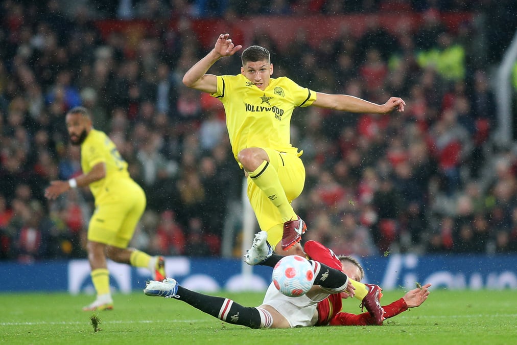 https://www.brentfordfc.com/siteassets/images/football/2021-22/collections/may-potm/20220502-202204-0117.jpg