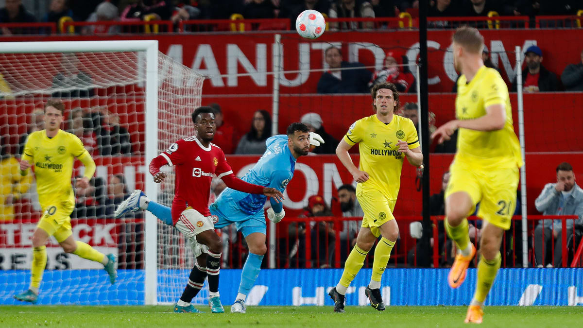 https://www.brentfordfc.com/siteassets/images/football/2021-22/collections/may-potm/20220502-203634-0145.jpg