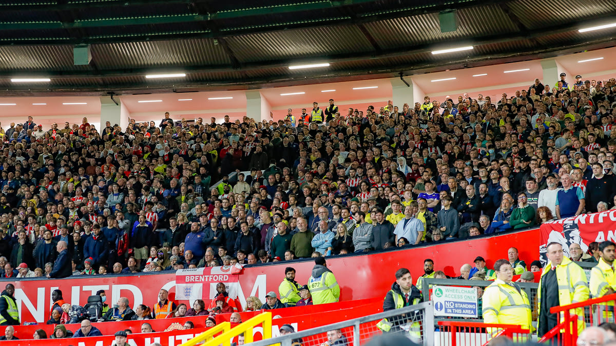 https://www.brentfordfc.com/siteassets/images/football/2021-22/collections/may-potm/20220502-210854-0163.jpg
