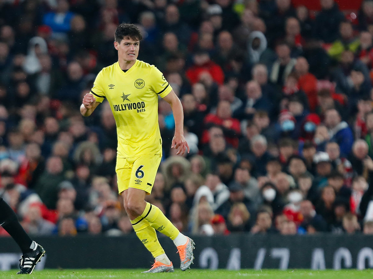 https://www.brentfordfc.com/siteassets/images/football/2021-22/first-team-games/20220502---man-utd/20220502-211015-79-0100.jpg
