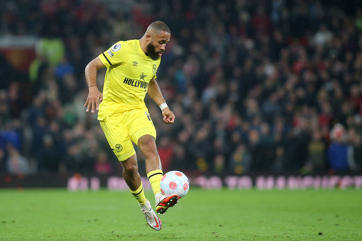https://www.brentfordfc.com/siteassets/images/football/2021-22/first-team-games/20220502---man-utd/20220502-211426-0100.jpg