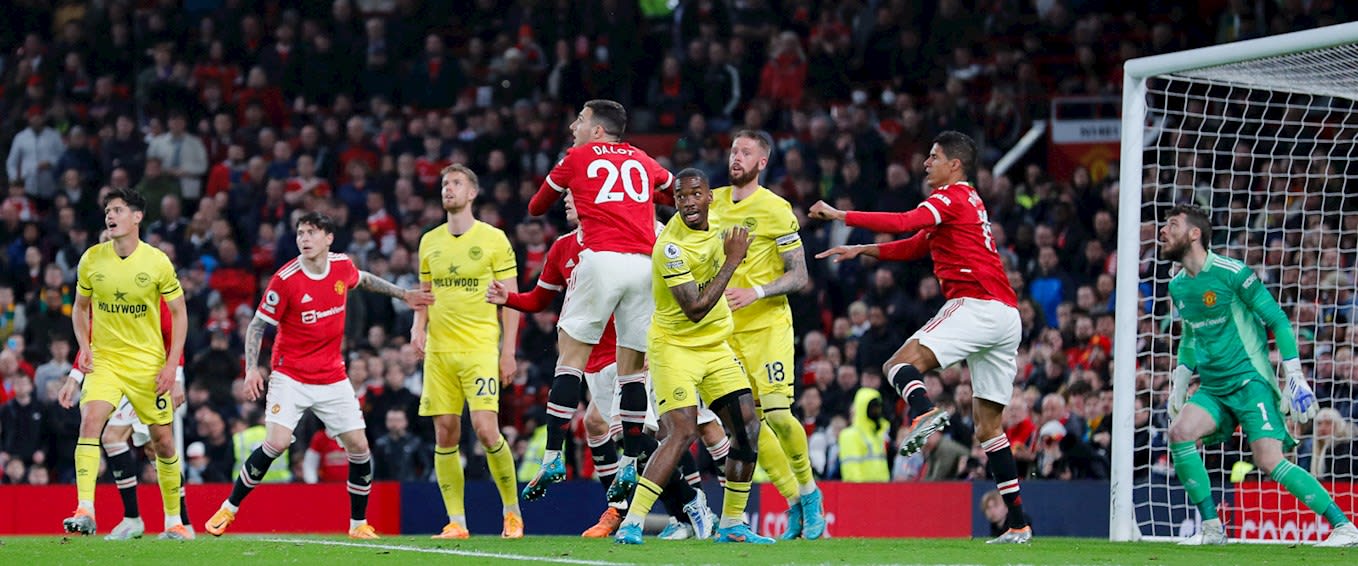 https://www.brentfordfc.com/siteassets/images/football/2021-22/collections/may-potm/20220502-211439-0178.jpg