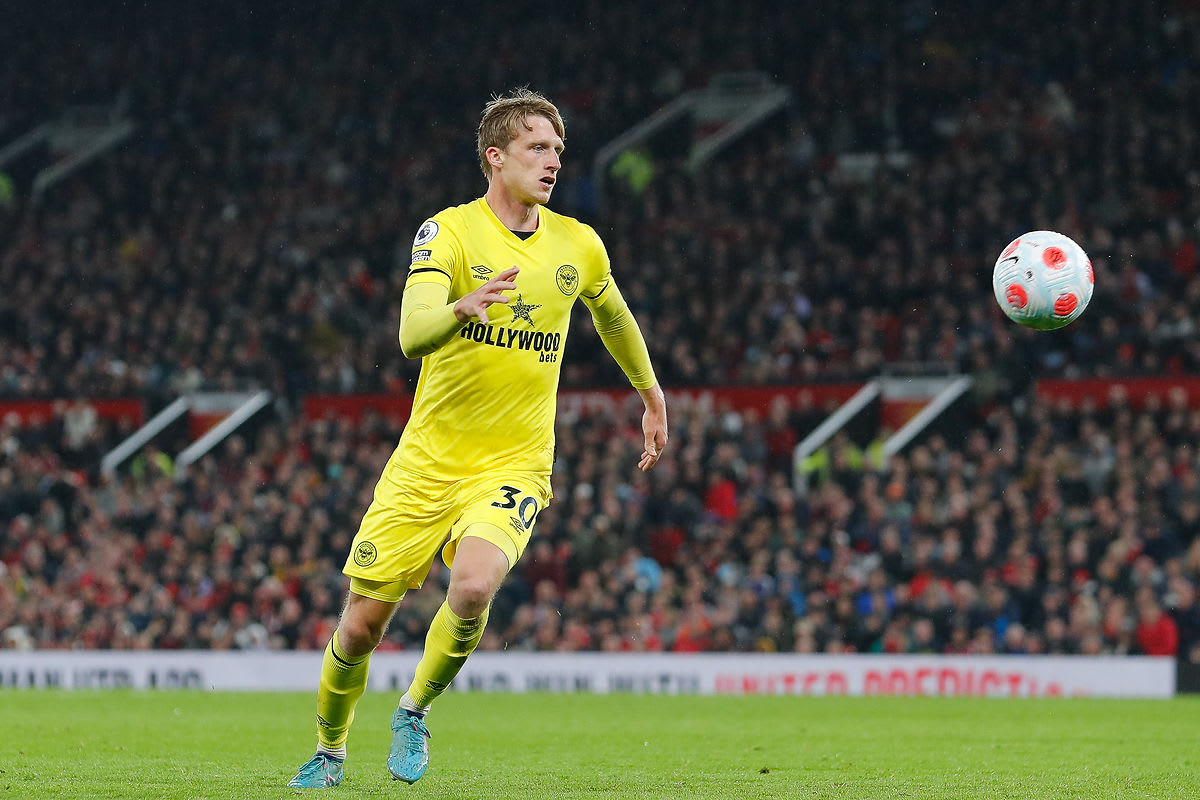 https://www.brentfordfc.com/siteassets/images/football/2021-22/first-team-games/20220502---man-utd/20220502-211453-52-0100.jpg