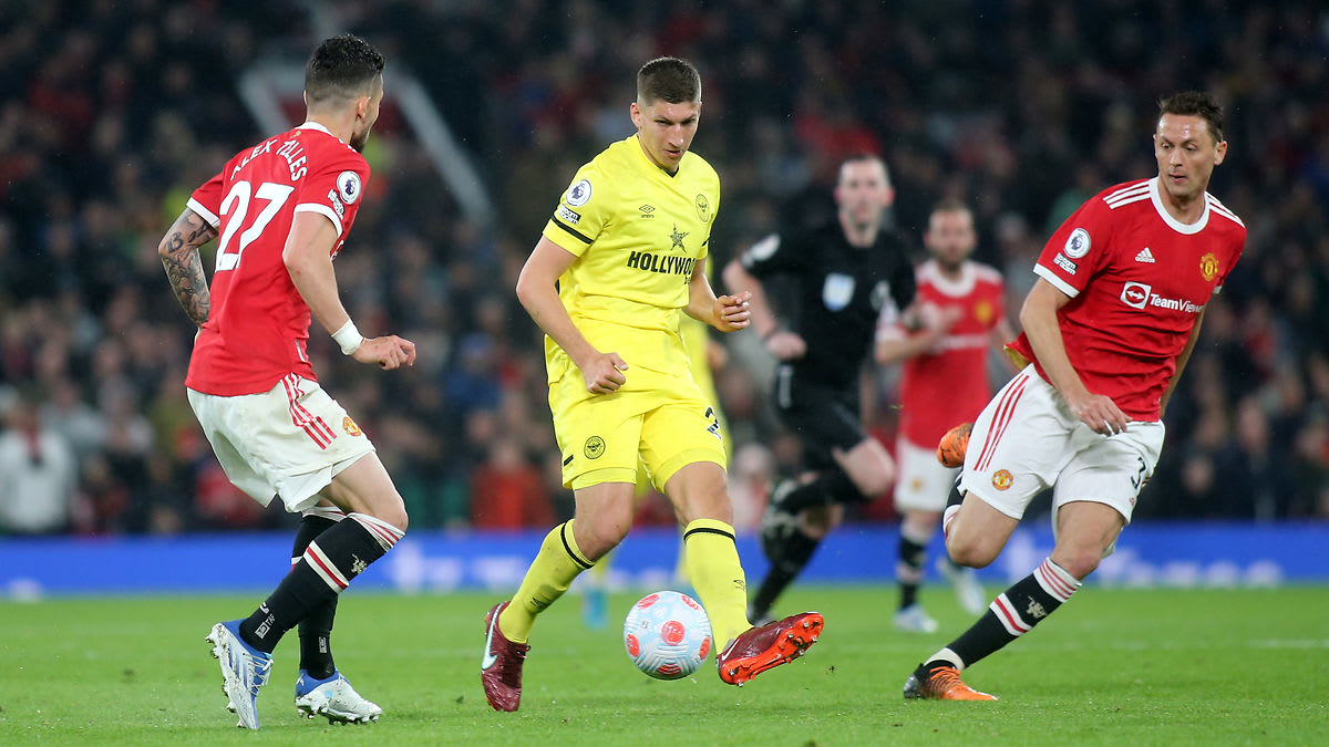 https://www.brentfordfc.com/siteassets/images/football/2021-22/first-team-games/20220502---man-utd/20220502-211651-0100.jpg