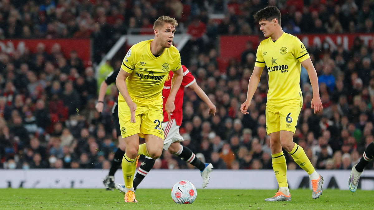 https://www.brentfordfc.com/siteassets/images/football/2021-22/first-team-games/20220502---man-utd/20220502-211708-53-0100.jpg