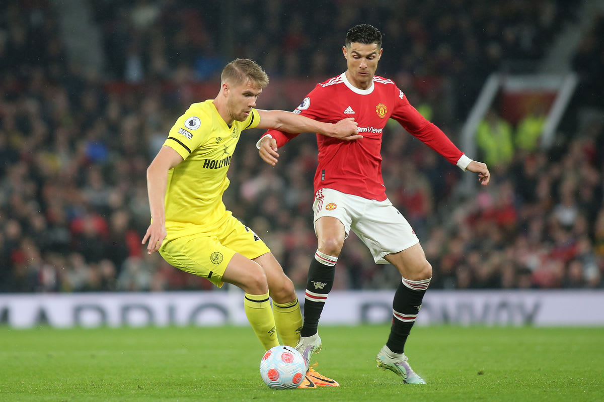 https://www.brentfordfc.com/siteassets/images/football/2021-22/first-team-games/20220502---man-utd/20220502-211734-0100.jpg