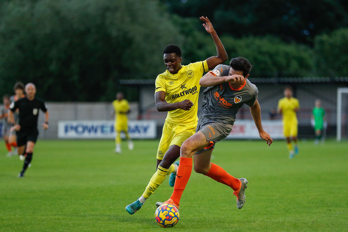 https://www.brentfordfc.com/siteassets/images/football/2021-22/first-team-games/20220517---valencia-bcd/20220517-193320-06-0100.jpg