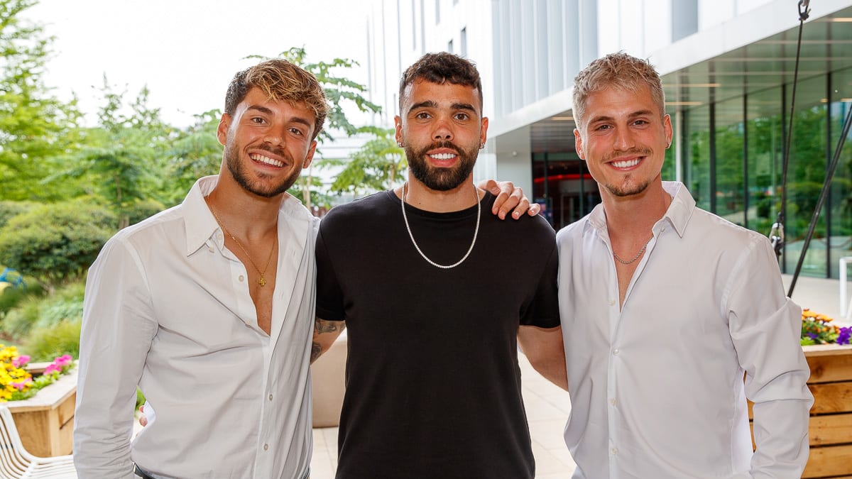 https://www.brentfordfc.com/siteassets/images/football/2021-22/non-match/20220518---poty-event/20220518-171522-0019.jpg