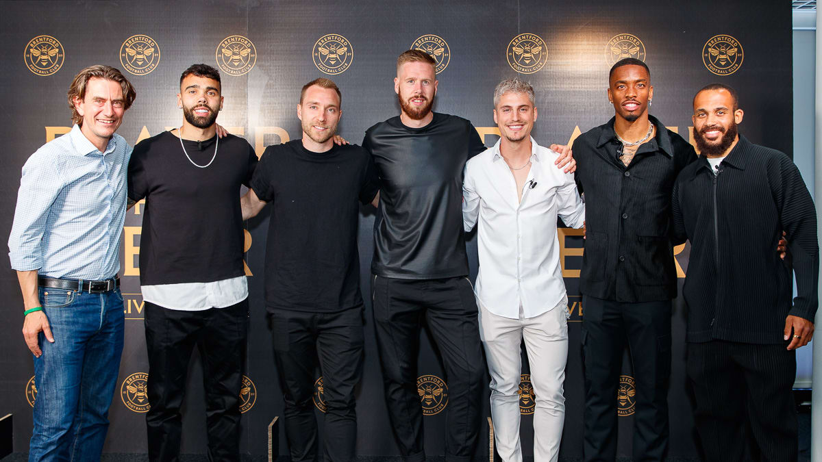 https://www.brentfordfc.com/siteassets/images/football/2021-22/non-match/20220518---poty-event/20220518-184104-0044.jpg