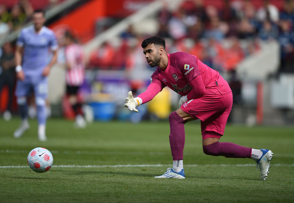 https://www.brentfordfc.com/siteassets/images/football/2021-22/first-team-games/20220522---leeds/20220522-163355.jpg