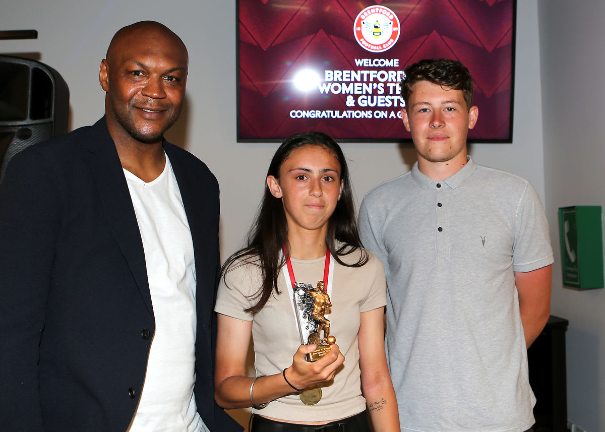https://www.brentfordfc.com/siteassets/images/football/2021-22/brentford-wfc/non-match/20220617---awards/20220617-214354-0100.jpg