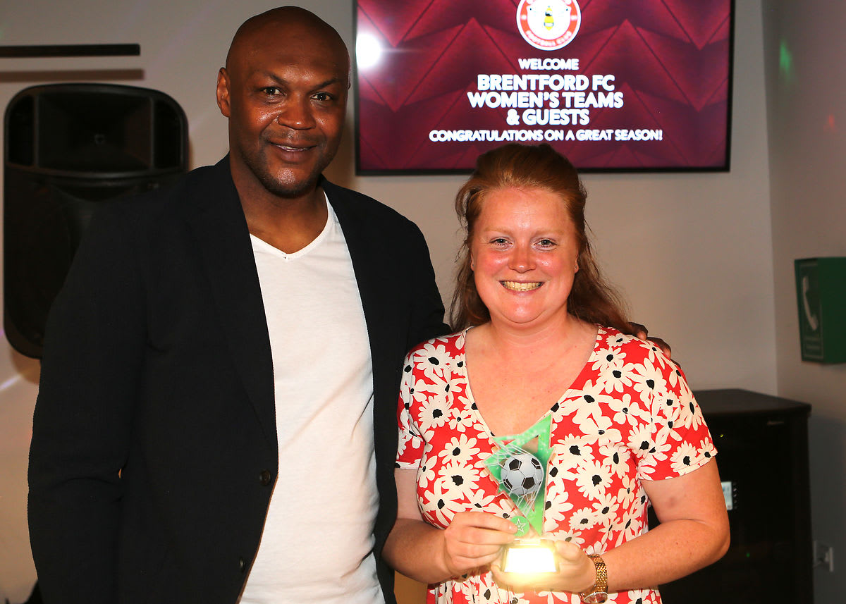 https://www.brentfordfc.com/siteassets/images/football/2021-22/brentford-wfc/non-match/20220617---awards/20220617-215618-0100.jpg