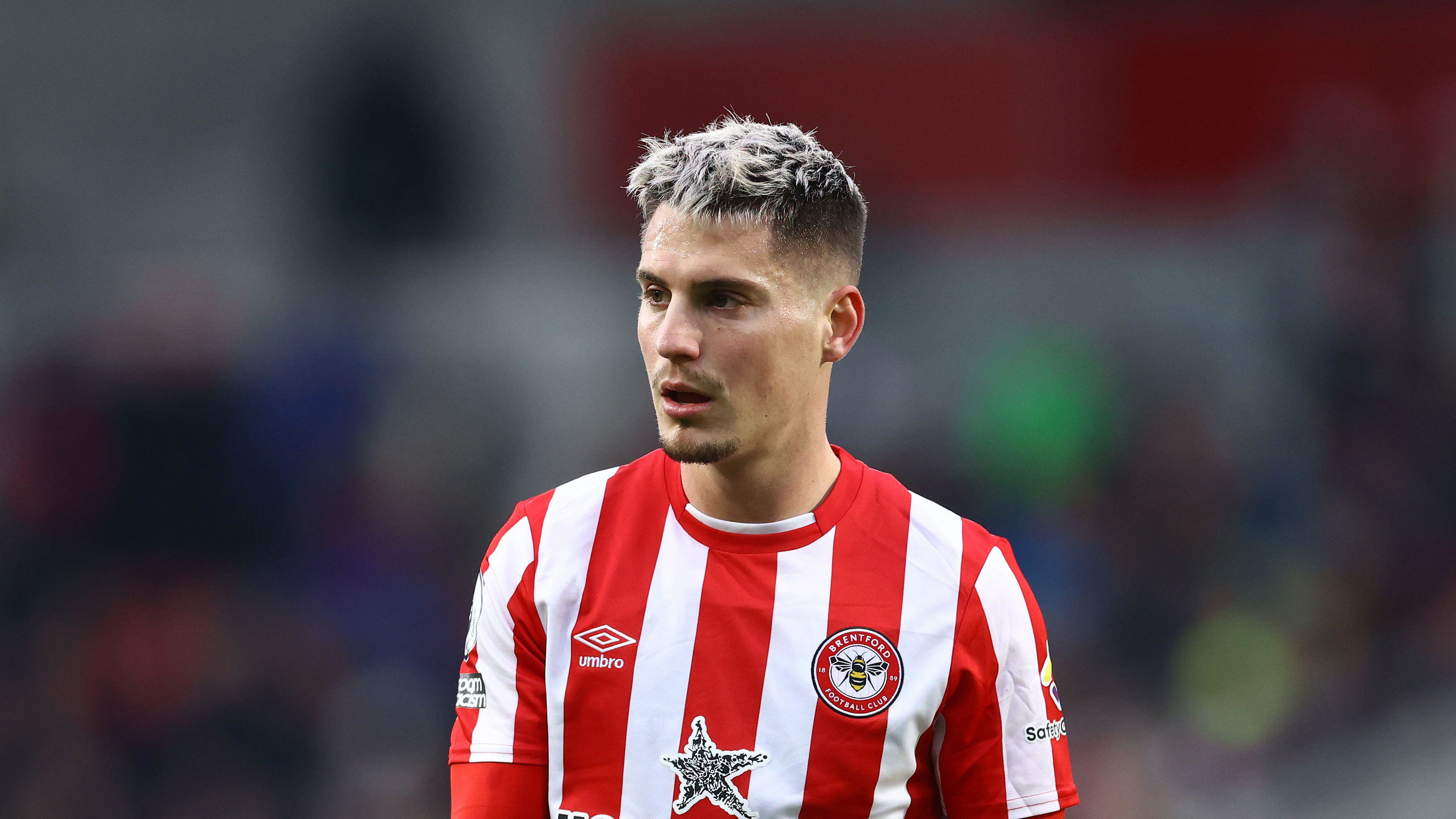 Sergi Canos Brentford