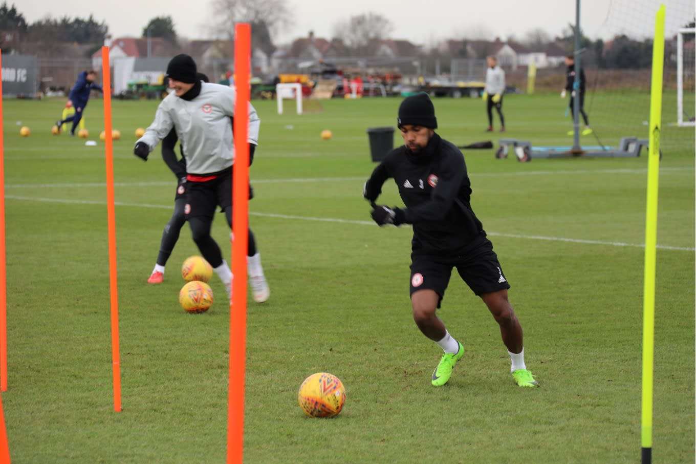 https://www.brentfordfc.com/siteassets/images/football/2018-19/training/20190107-ft/2.jpg