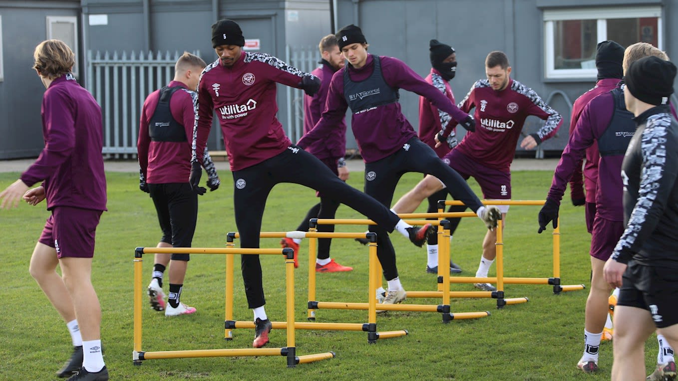 https://www.brentfordfc.com/siteassets/images/football/2020-21/first-team/training/20201126---first-team/8m7a0303.jpg
