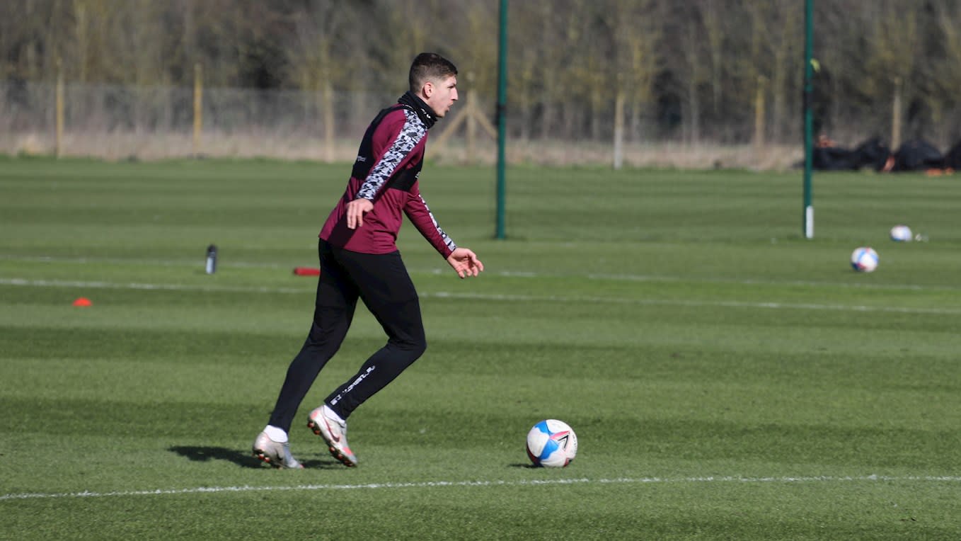 https://www.brentfordfc.com/siteassets/images/football/2020-21/first-team/training/20210309---training/8m7a2298.jpg