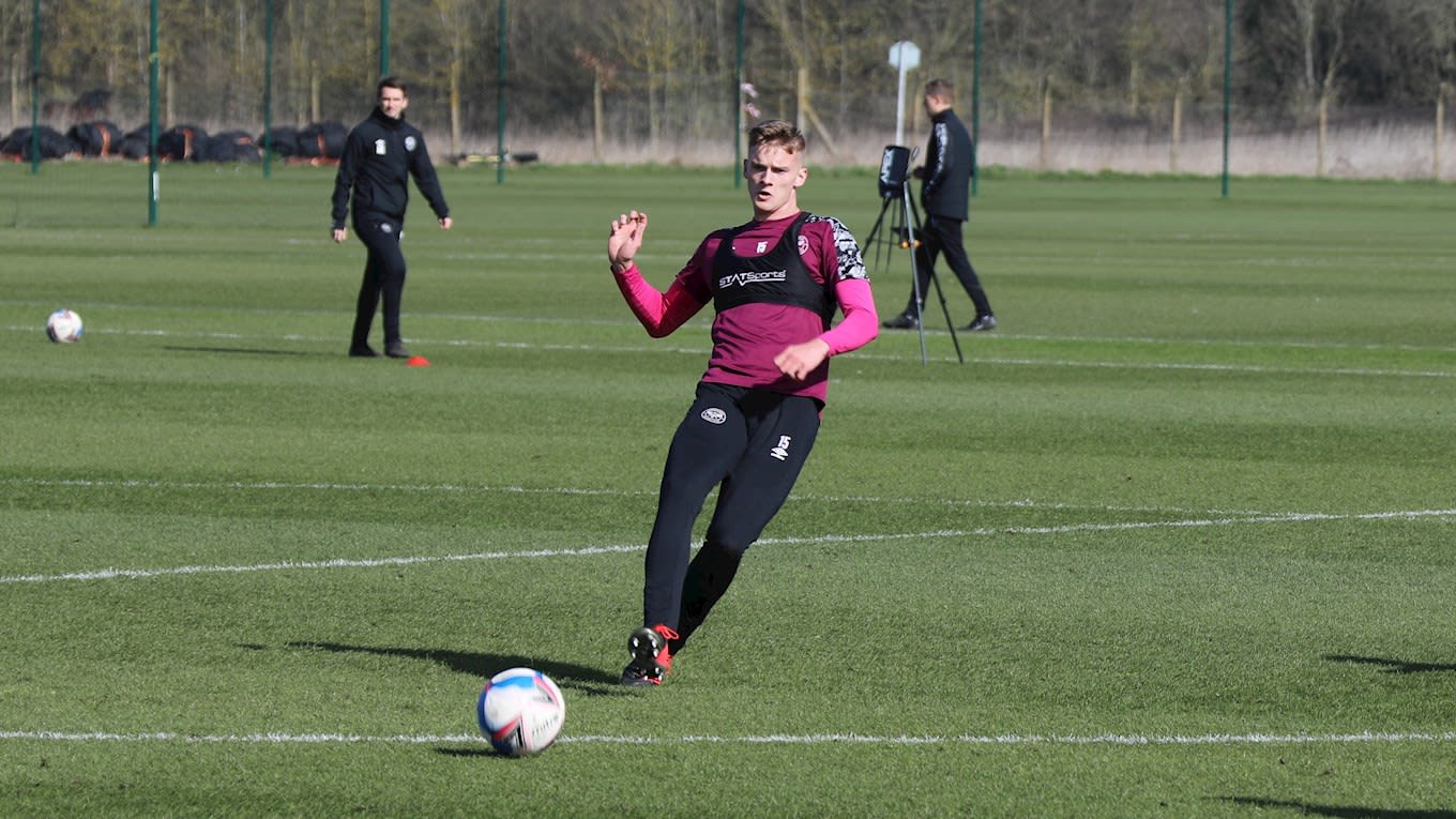 https://www.brentfordfc.com/siteassets/images/football/2020-21/first-team/training/20210309---training/8m7a2305.jpg