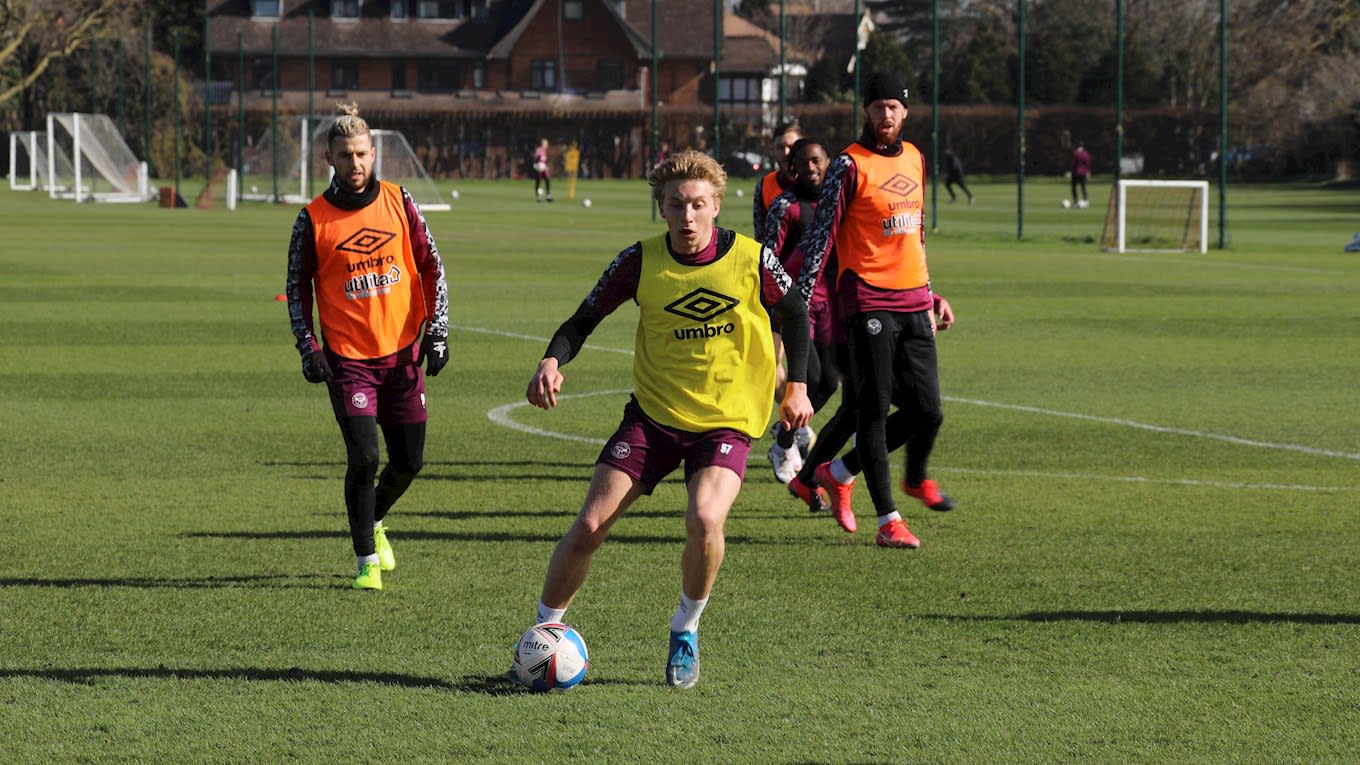 https://www.brentfordfc.com/siteassets/images/football/2020-21/first-team/training/20210309---training/8m7a2307.jpg