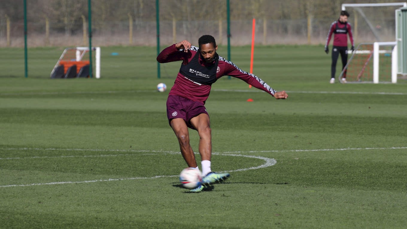 https://www.brentfordfc.com/siteassets/images/football/2020-21/first-team/training/20210309---training/8m7a2336.jpg