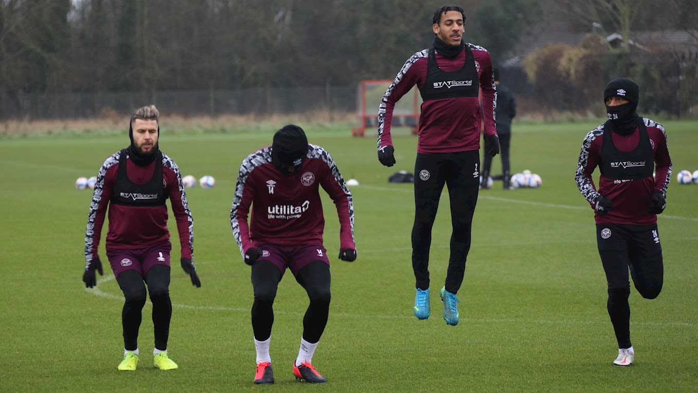 https://www.brentfordfc.com/siteassets/images/football/2020-21/first-team/training/20201221---first-team/8m7a4348.jpg