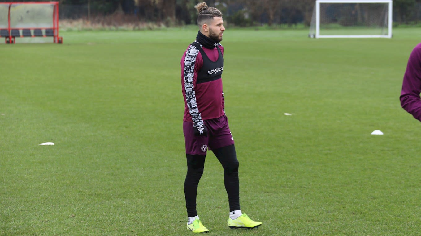 https://www.brentfordfc.com/siteassets/images/football/2020-21/first-team/training/20201221---first-team/8m7a4395.jpg