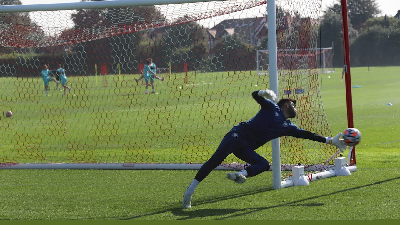 https://www.brentfordfc.com/siteassets/images/football/2021-22/first-team/training/20210917---training/8m7a4906.jpg