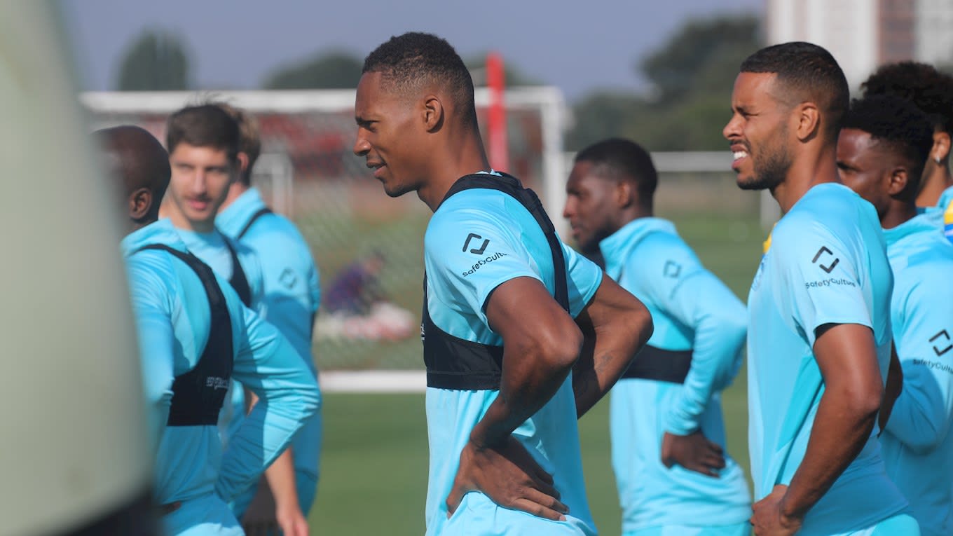 https://www.brentfordfc.com/siteassets/images/football/2021-22/first-team/training/20210917---training/8m7a4996.jpg