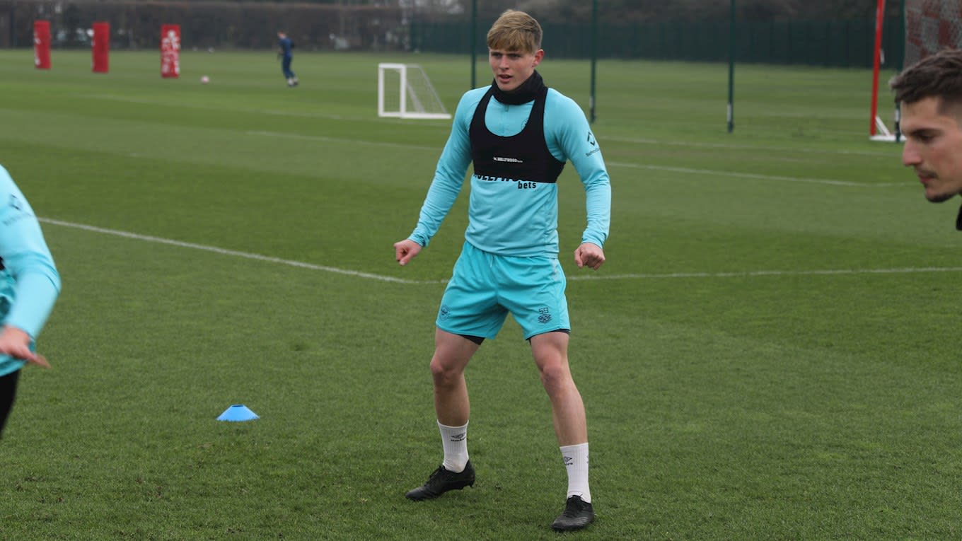 https://www.brentfordfc.com/siteassets/images/football/2021-22/first-team/training/20220303---training/8m7a5369.jpg