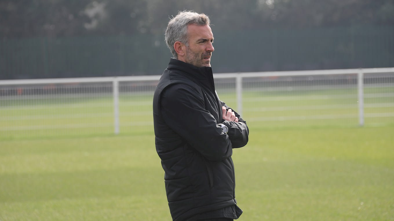 https://www.brentfordfc.com/siteassets/images/football/2021-22/first-team/training/20220303---training/8m7a5408.jpg