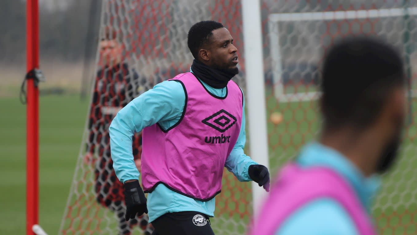 https://www.brentfordfc.com/siteassets/images/football/2021-22/first-team/training/20220303---training/8m7a6063.jpg