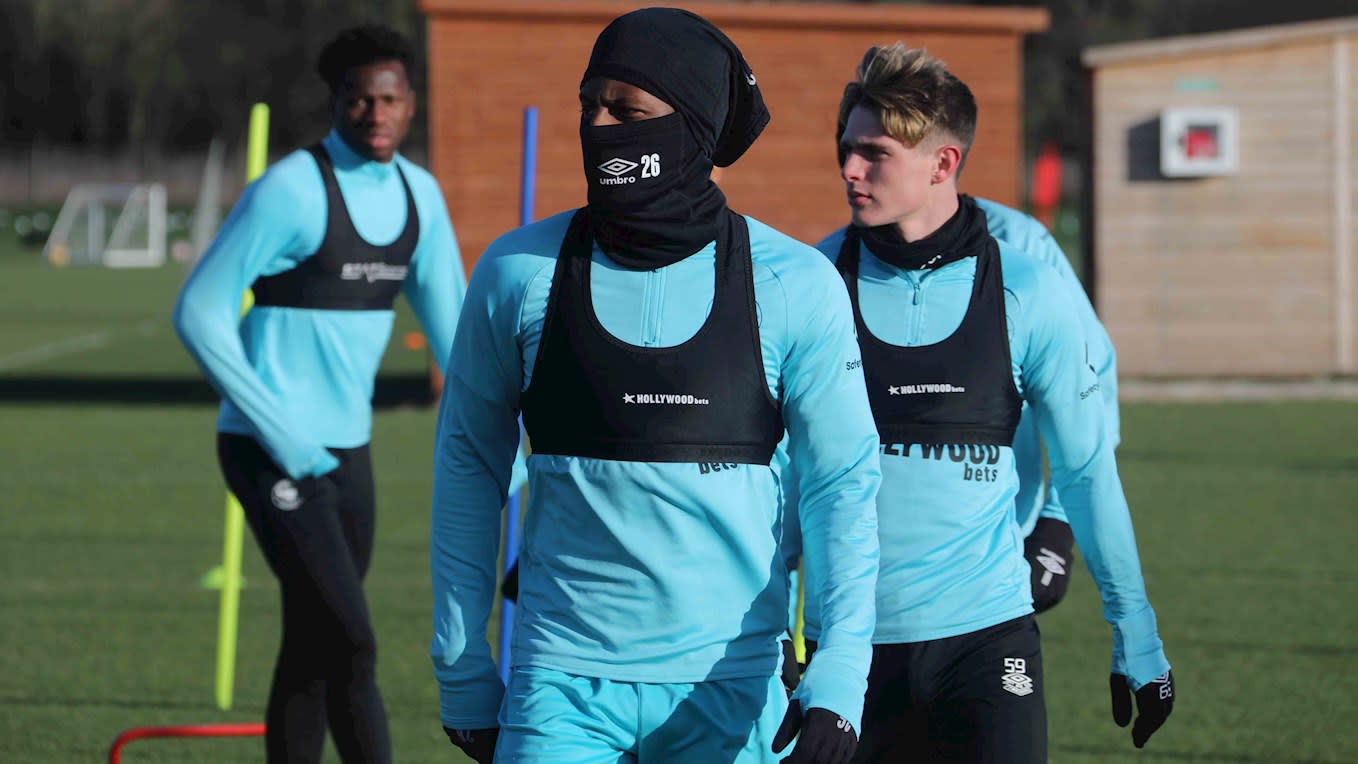 https://www.brentfordfc.com/siteassets/images/football/2021-22/first-team/training/20220107---training/8m7a6961.jpg