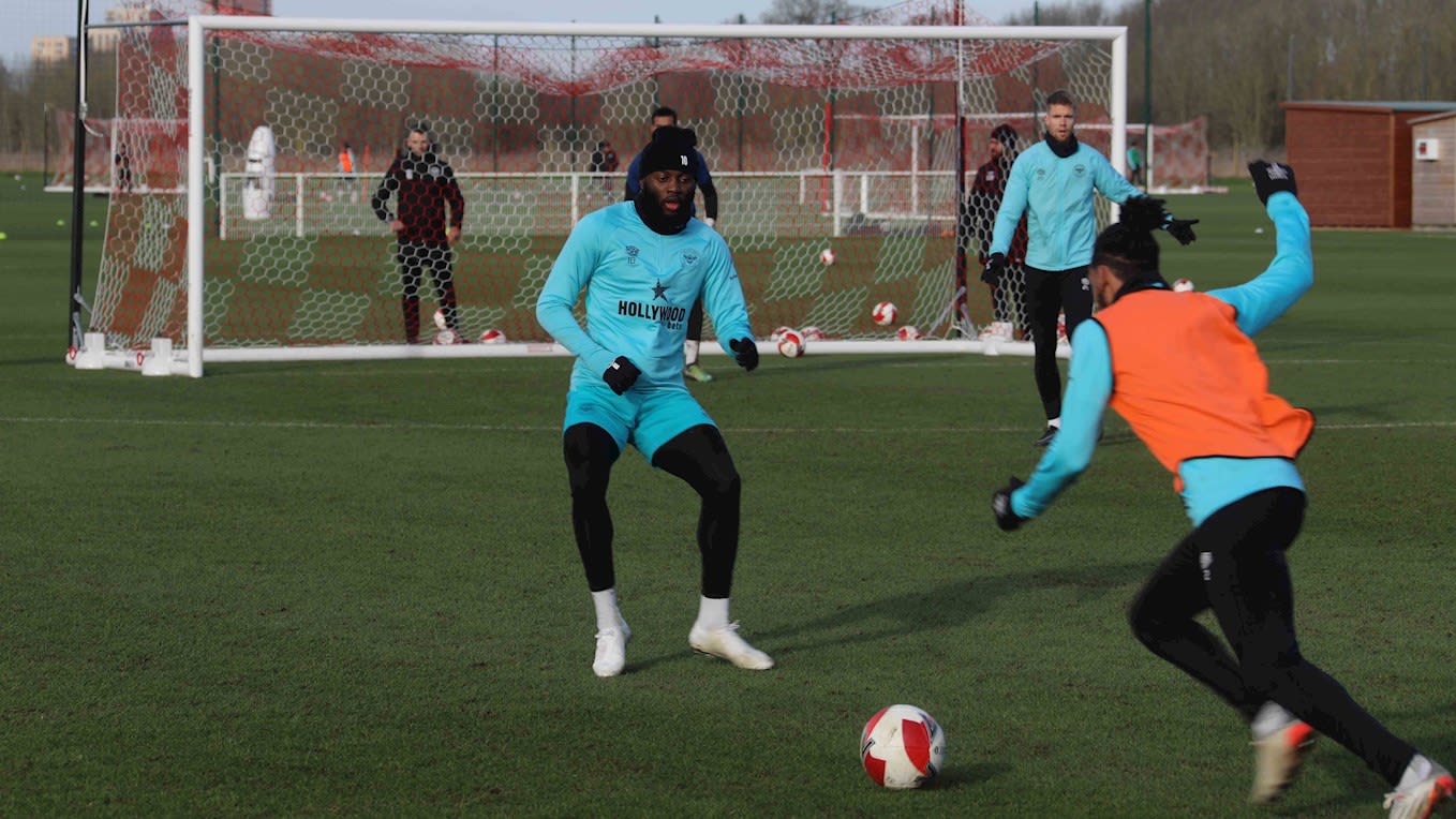 https://www.brentfordfc.com/siteassets/images/football/2021-22/first-team/training/20220107---training/8m7a7114.jpg
