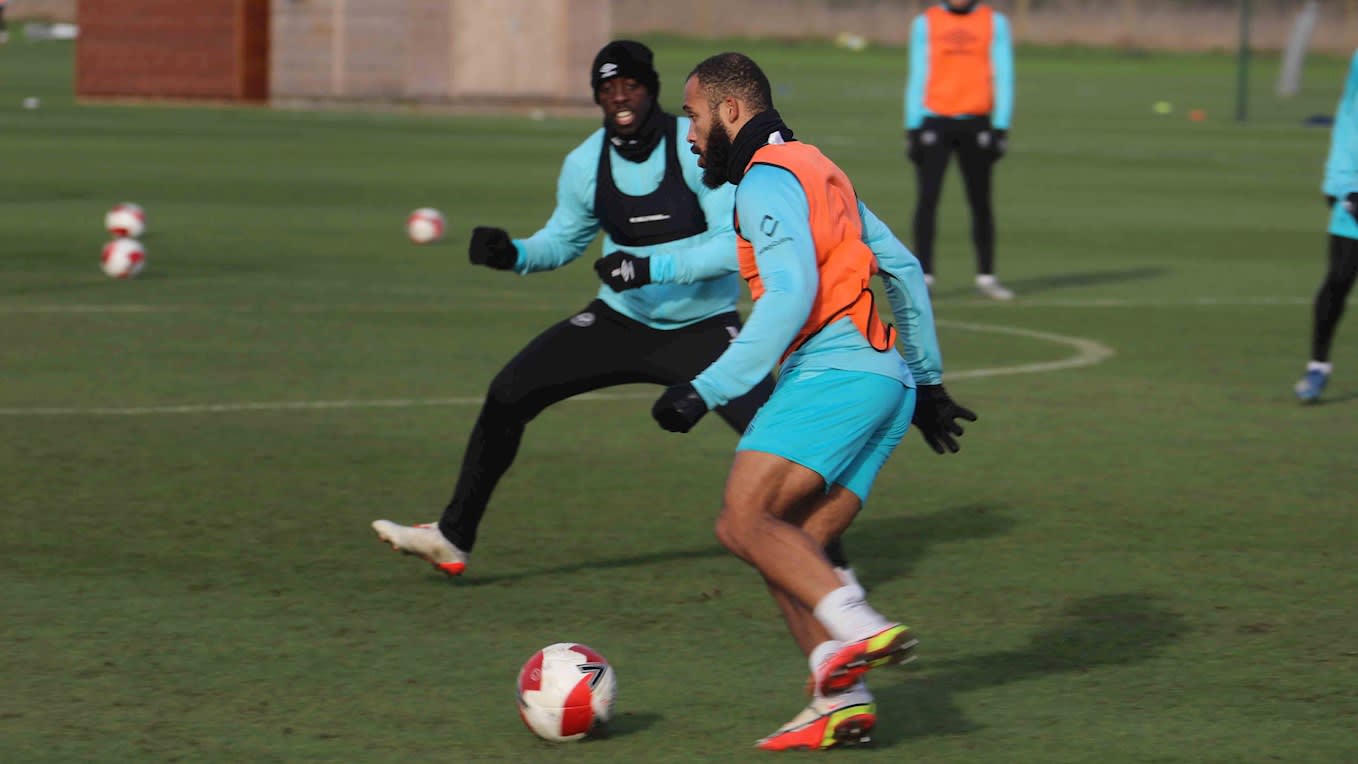 https://www.brentfordfc.com/siteassets/images/football/2021-22/first-team/training/20220107---training/8m7a7127.jpg