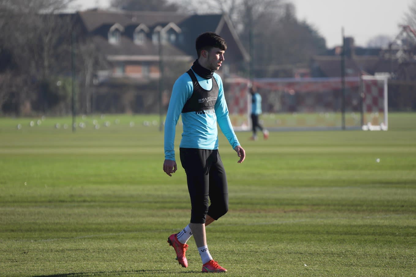 https://www.brentfordfc.com/siteassets/images/football/2021-22/brentford-b/training-pictures/14122/8m7a7552-min.jpg
