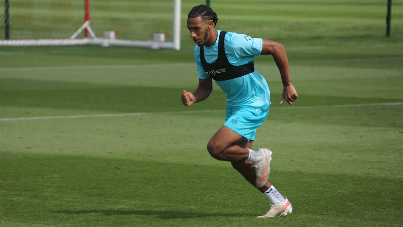 https://www.brentfordfc.com/siteassets/images/football/2021-22/first-team/training/20210805---training/8m7a8486.jpg