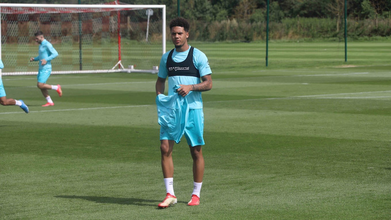 https://www.brentfordfc.com/siteassets/images/football/2021-22/first-team/training/20210805---training/8m7a8519.jpg