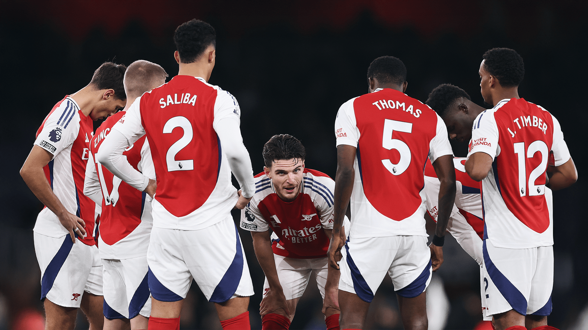 Arsenal huddle
