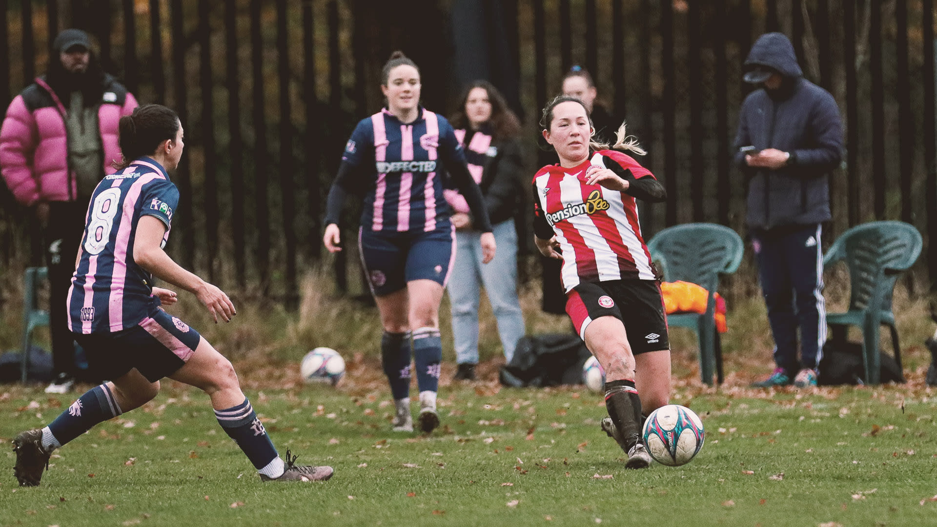 Production/Ashley_Arquette_v_Dulwich_Hamlet_v2neav