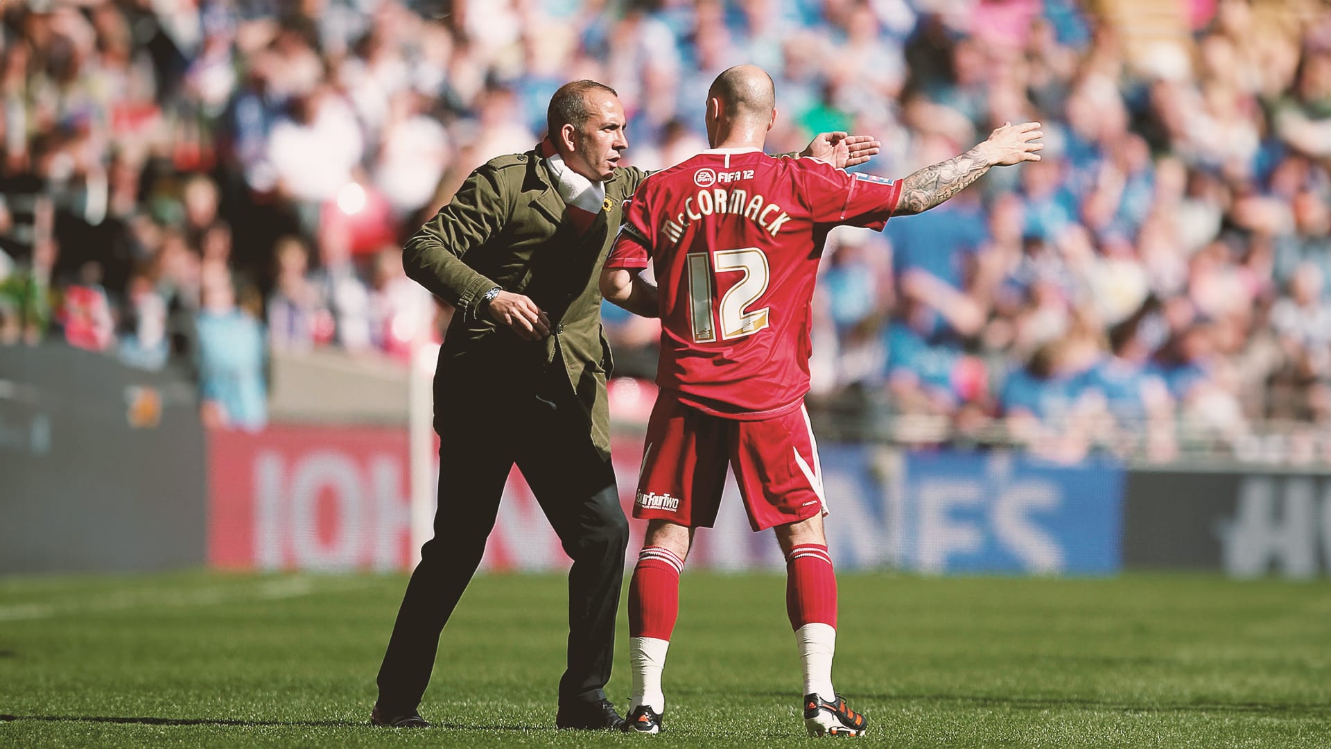 Paulo Di Canio and Alan McCormack (Swindon)