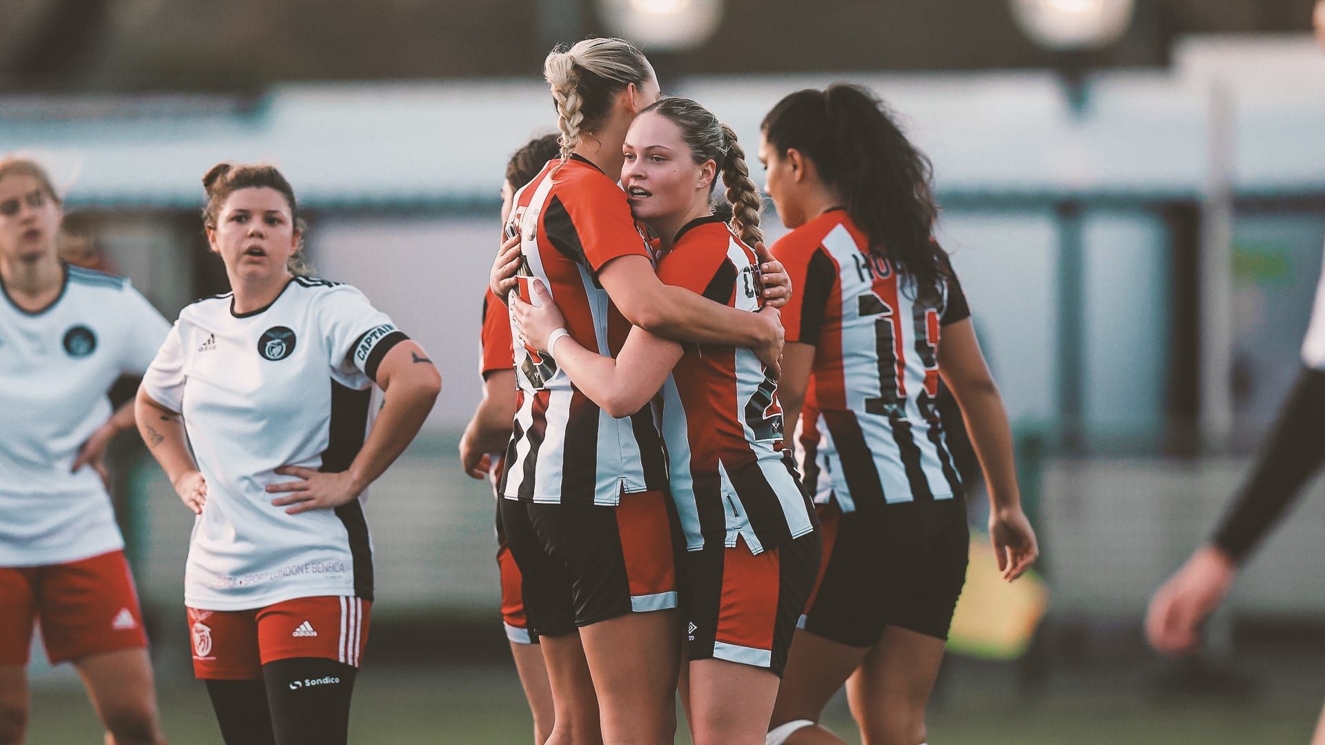 Eleonora Cottrell v Sport London E Benfica
