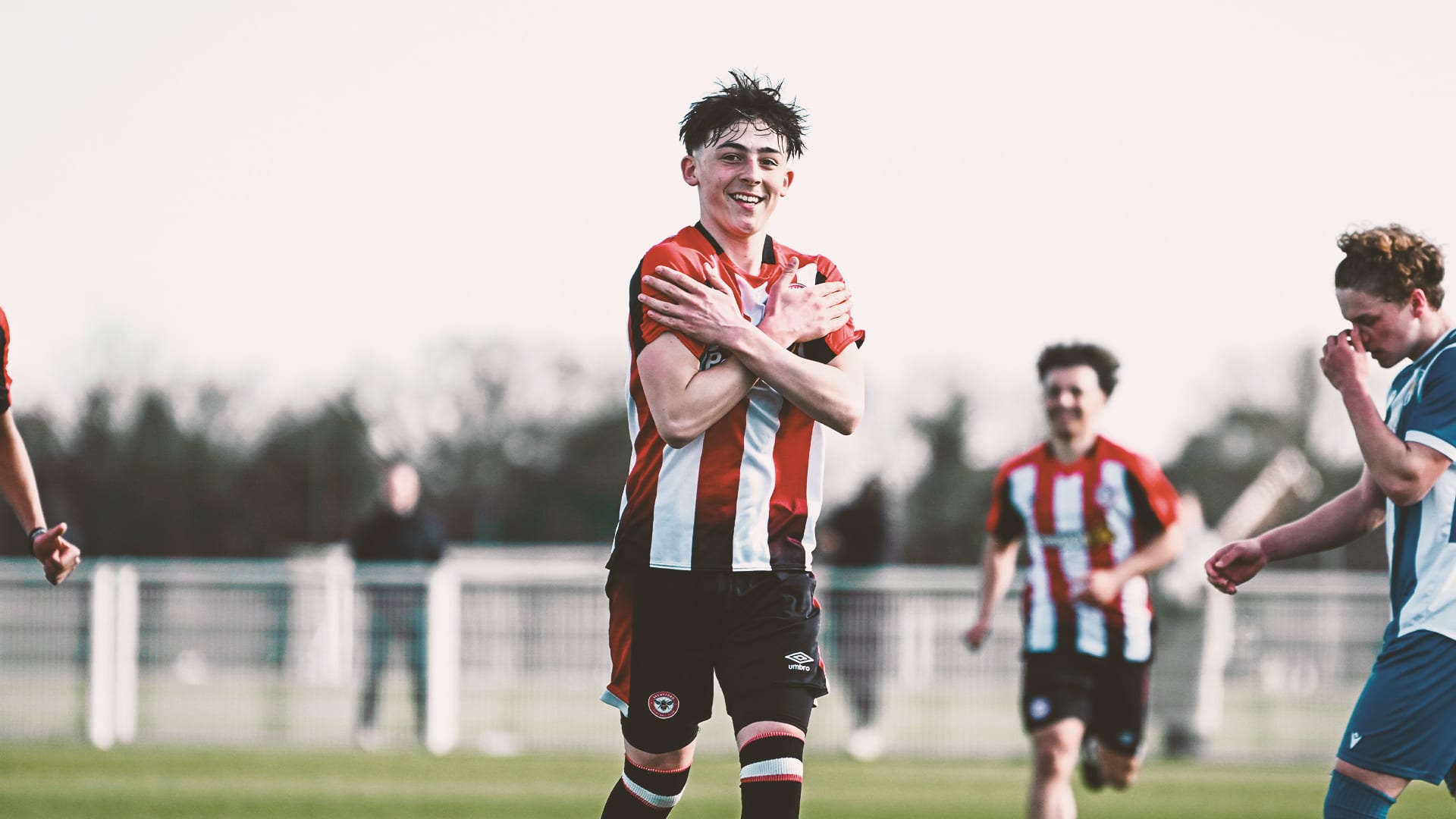 Production/Enrique_Roca_v_Colchester_United_kkjeac