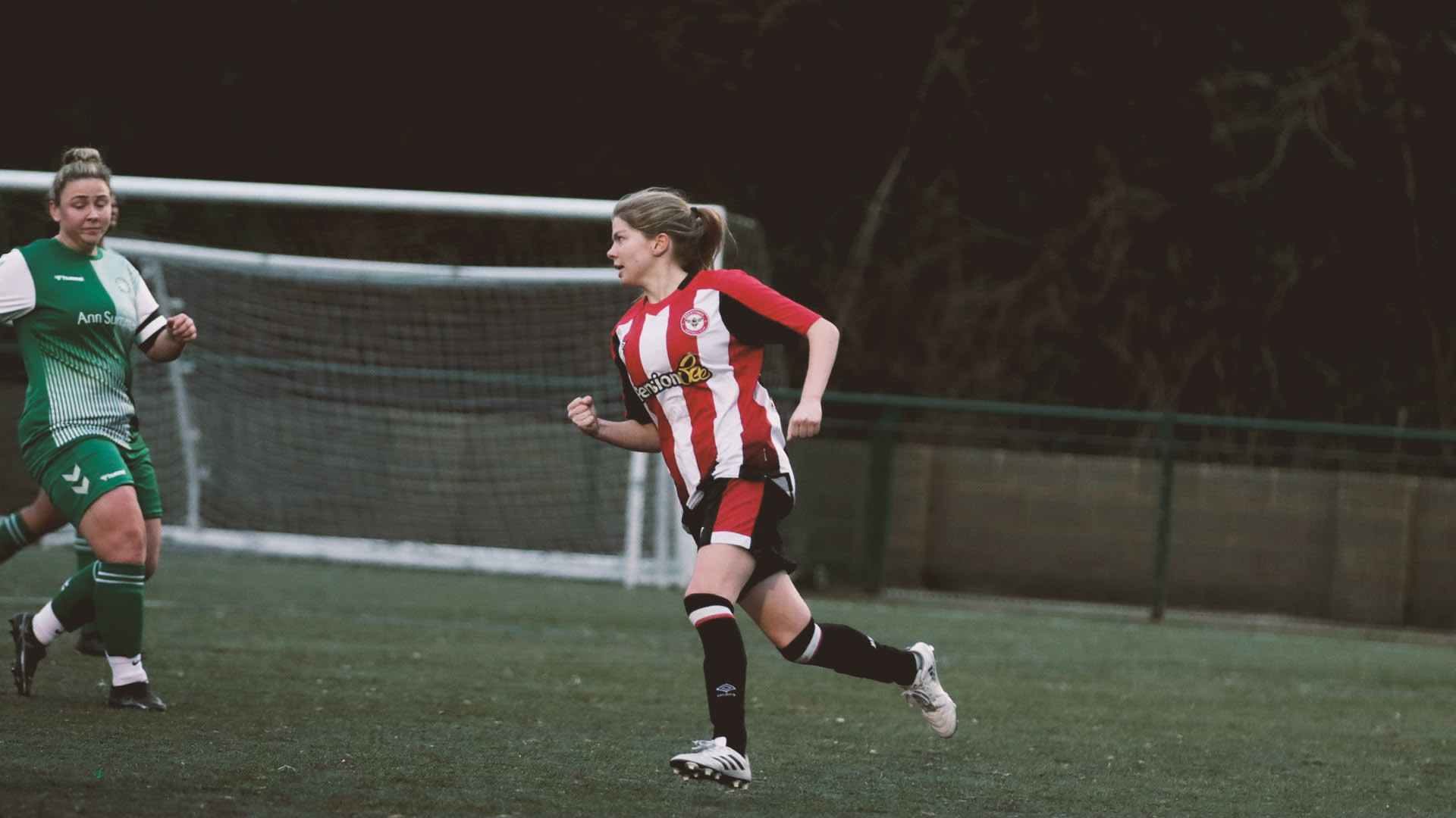 Production/Freya_Worsley_v_Whyteleafe_htokjp